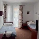 Oliwia Kompleks wypoczynkowy *